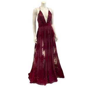NWT Windsor Morgan Flocked Velvet Red Sheer Floral Print Gown - Large